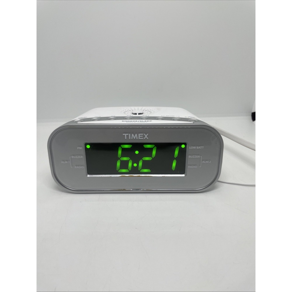 Timex T231 Double Alarm Clock Radio Am/Fm Snooze/Sleep Display‎ Dimmer